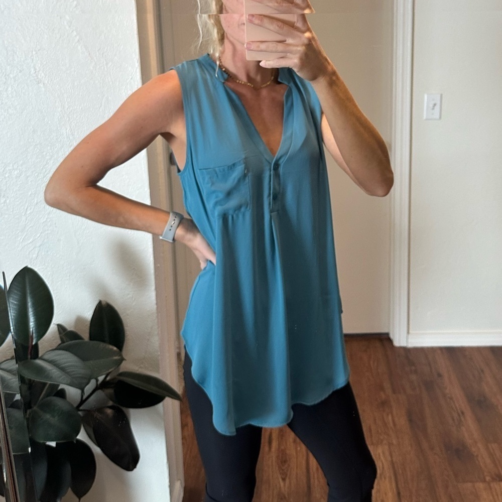 Sale Lush Blue Sleeveless Blouse